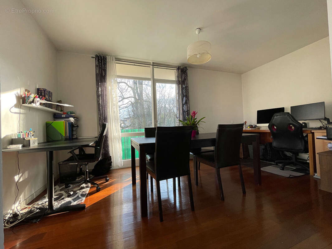 Appartement à RIS-ORANGIS