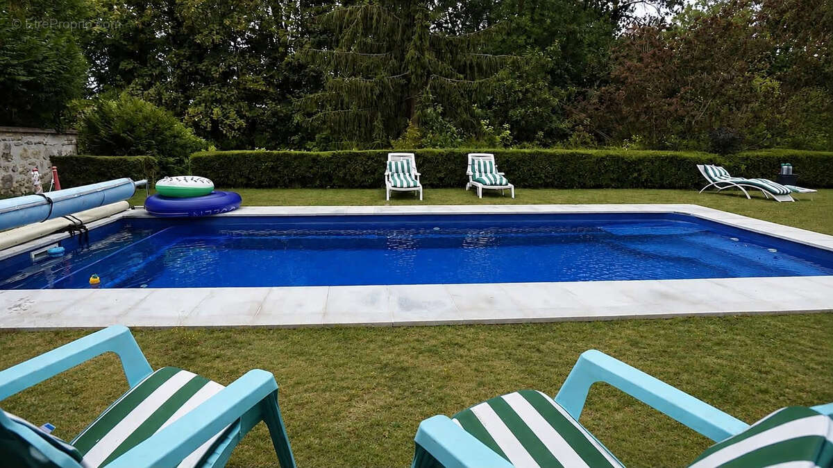 Maison de caractère Goussonville 180m²  5 chambres - photo 4