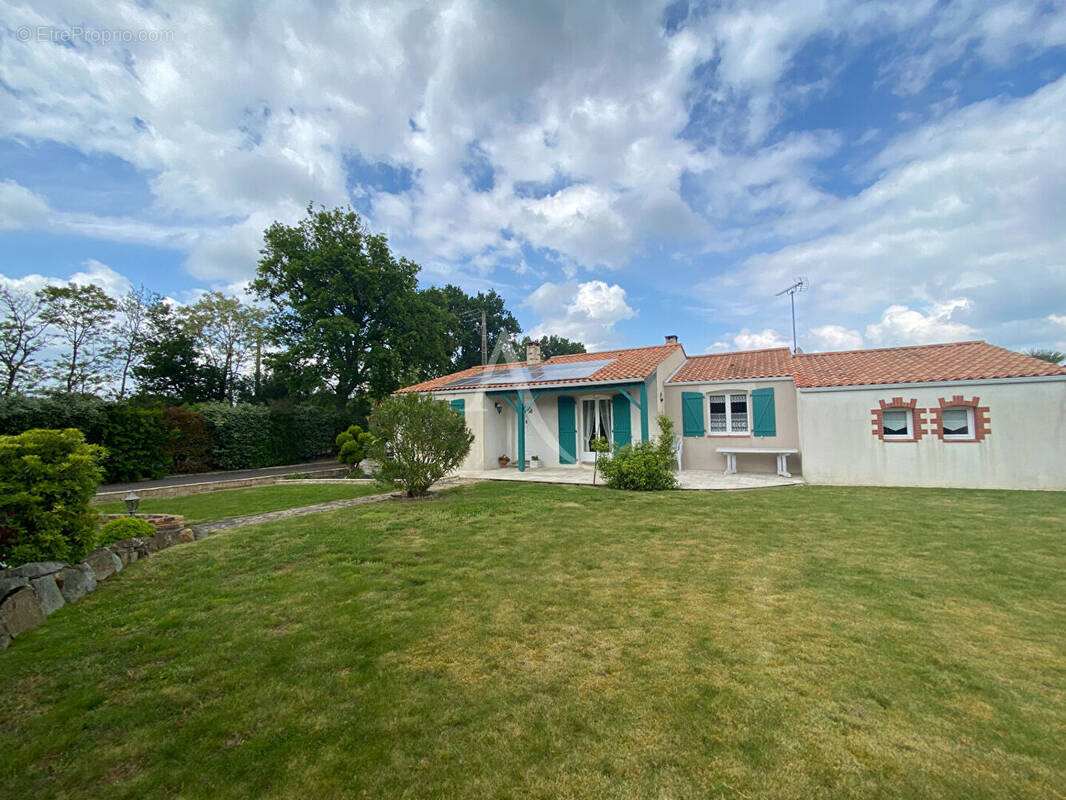 Maison à SAINTE-FLAIVE-DES-LOUPS