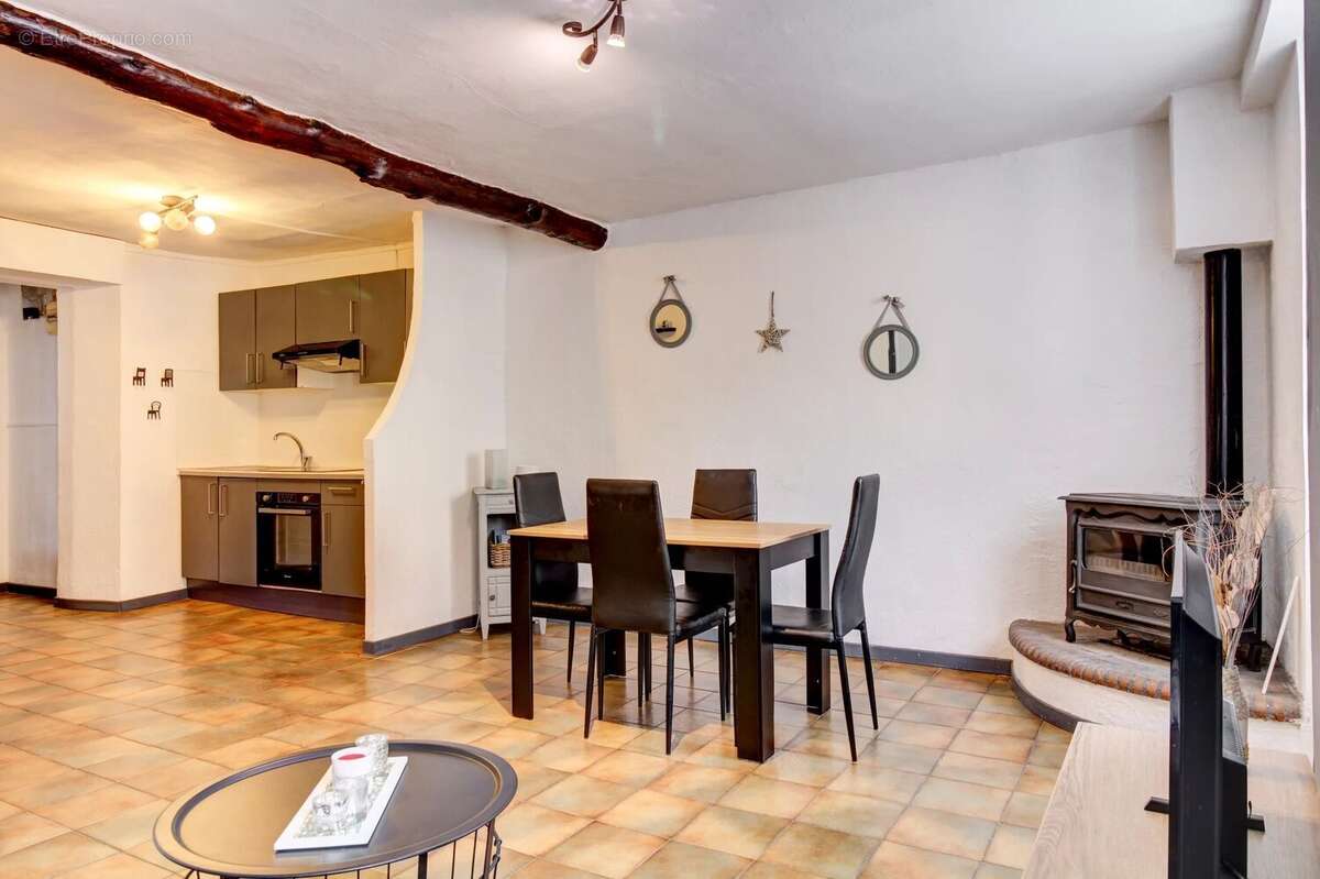 Appartement à TOURNEFORT