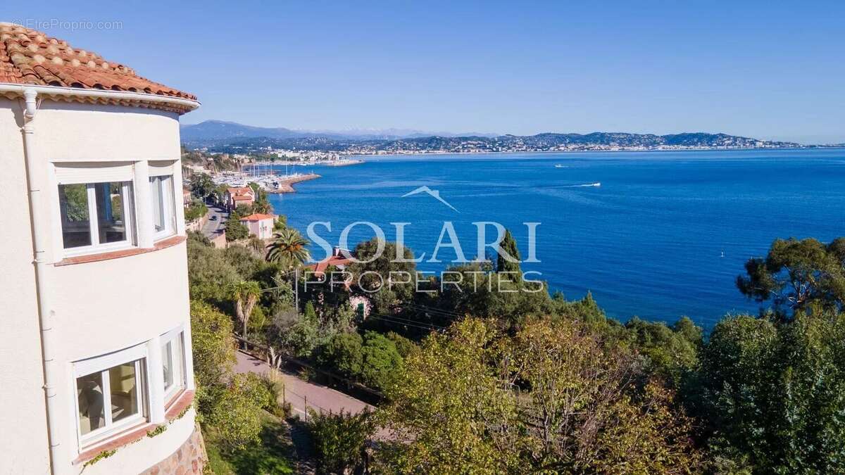 Maison à THEOULE-SUR-MER