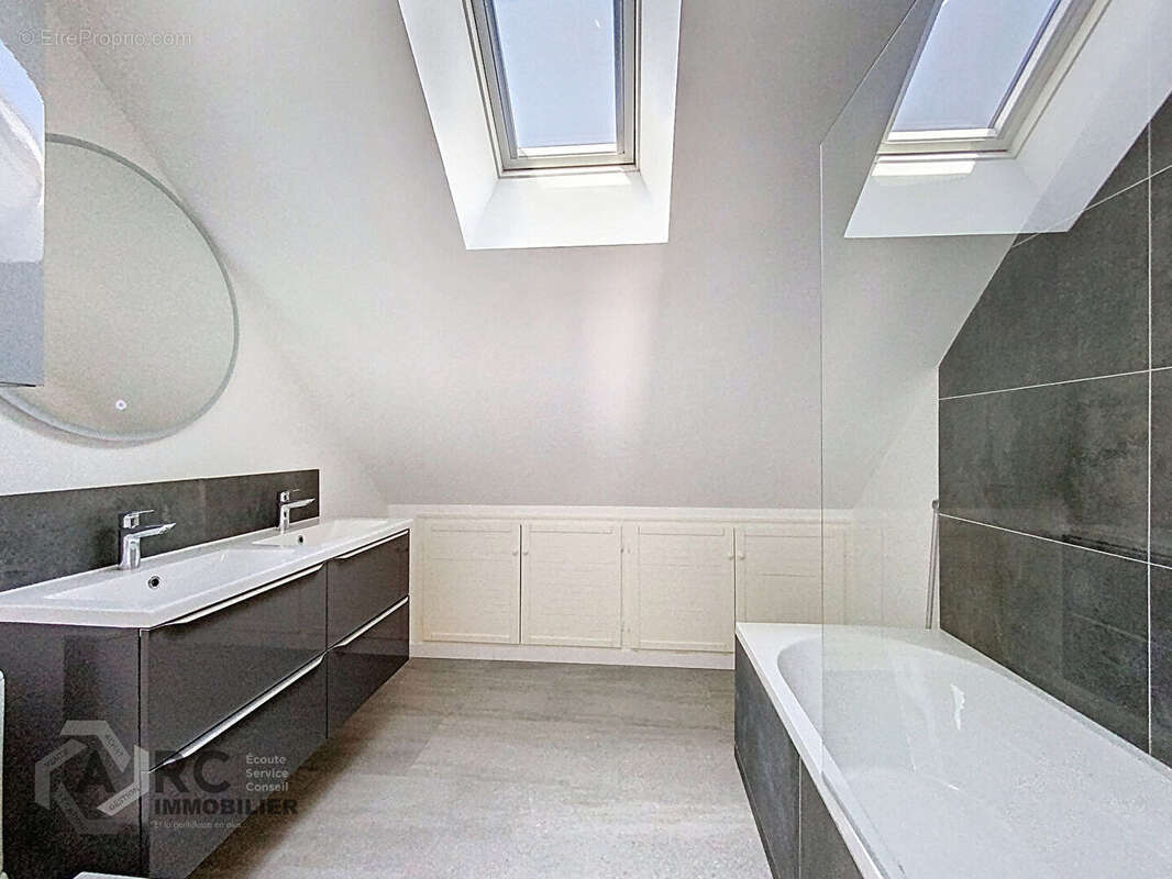 Maison Saint Jean De La Ruelle 4 pièces  114m² - photo 6