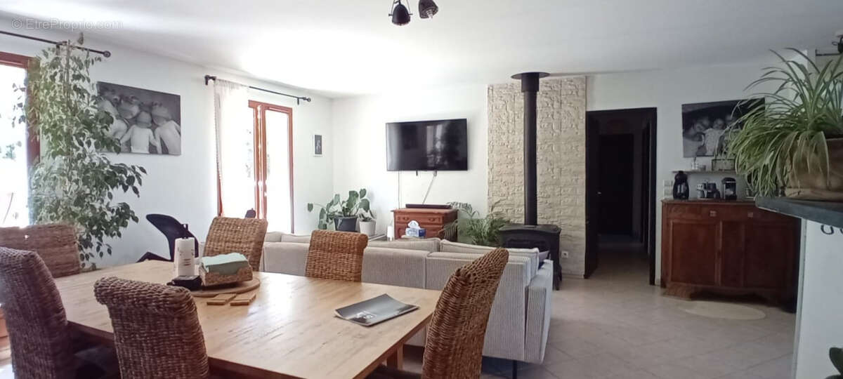 Maison à MAZAUGUES