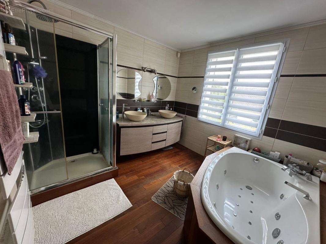 Maison à LIZY-SUR-OURCQ