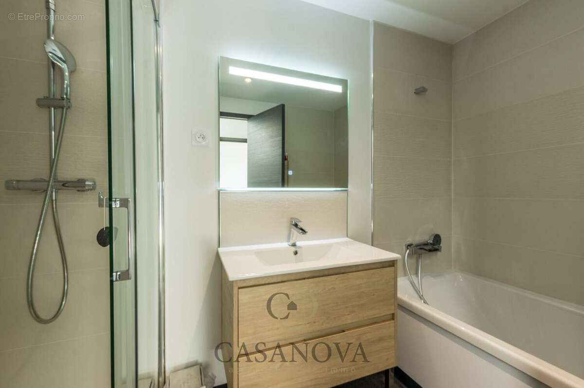 Maison à SAINT-JEAN-DE-VEDAS