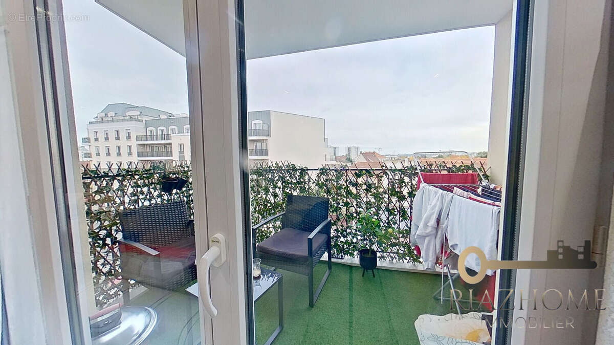 Appartement à LE BLANC-MESNIL
