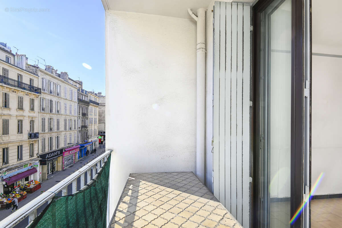 Appartement à MARSEILLE-3E