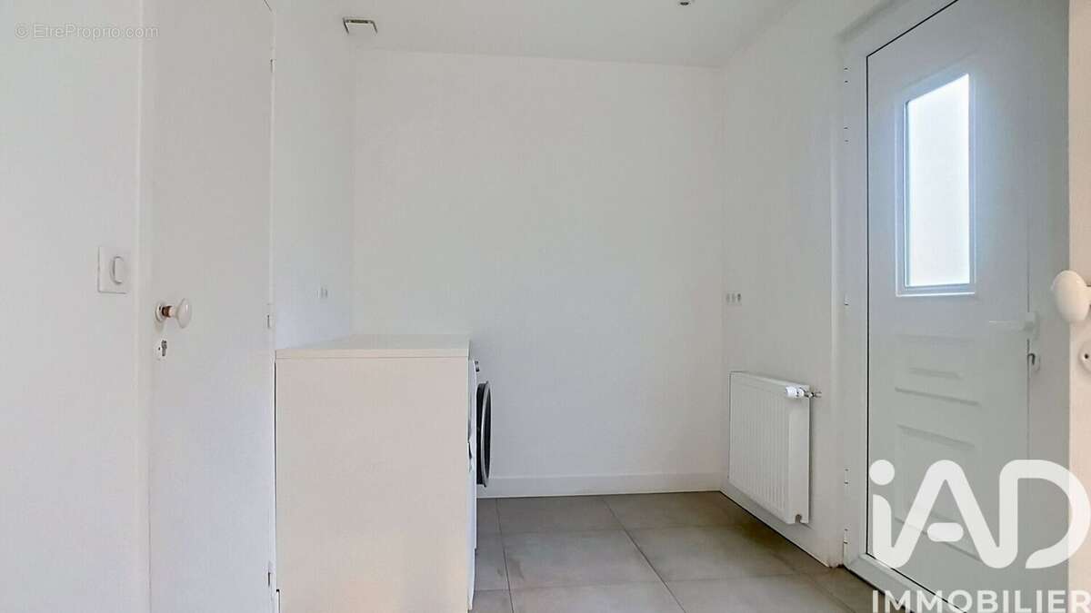 Photo 9 - Maison à NANTERRE