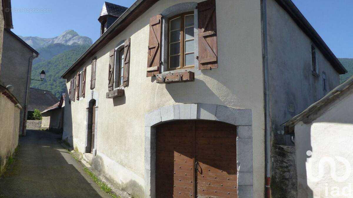Photo 1 - Maison à EAUX-BONNES