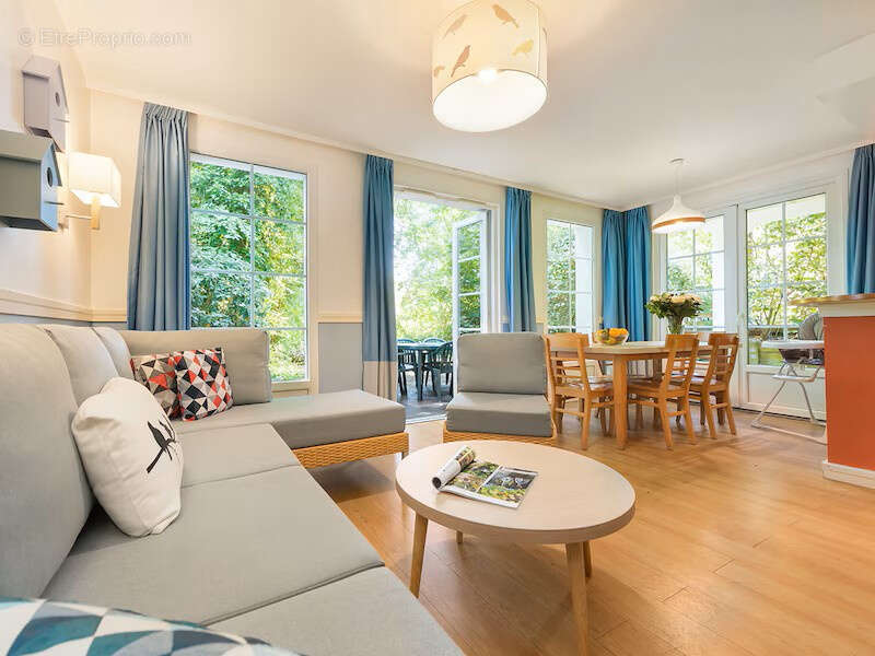 Maison à CHAMOUILLE