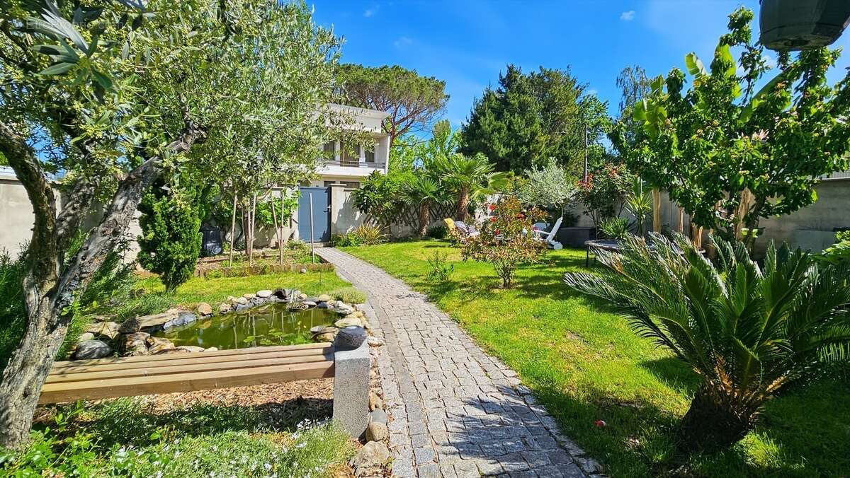 Maison à vendre 5 pièces TARBES avec jardin (65) - photo 3