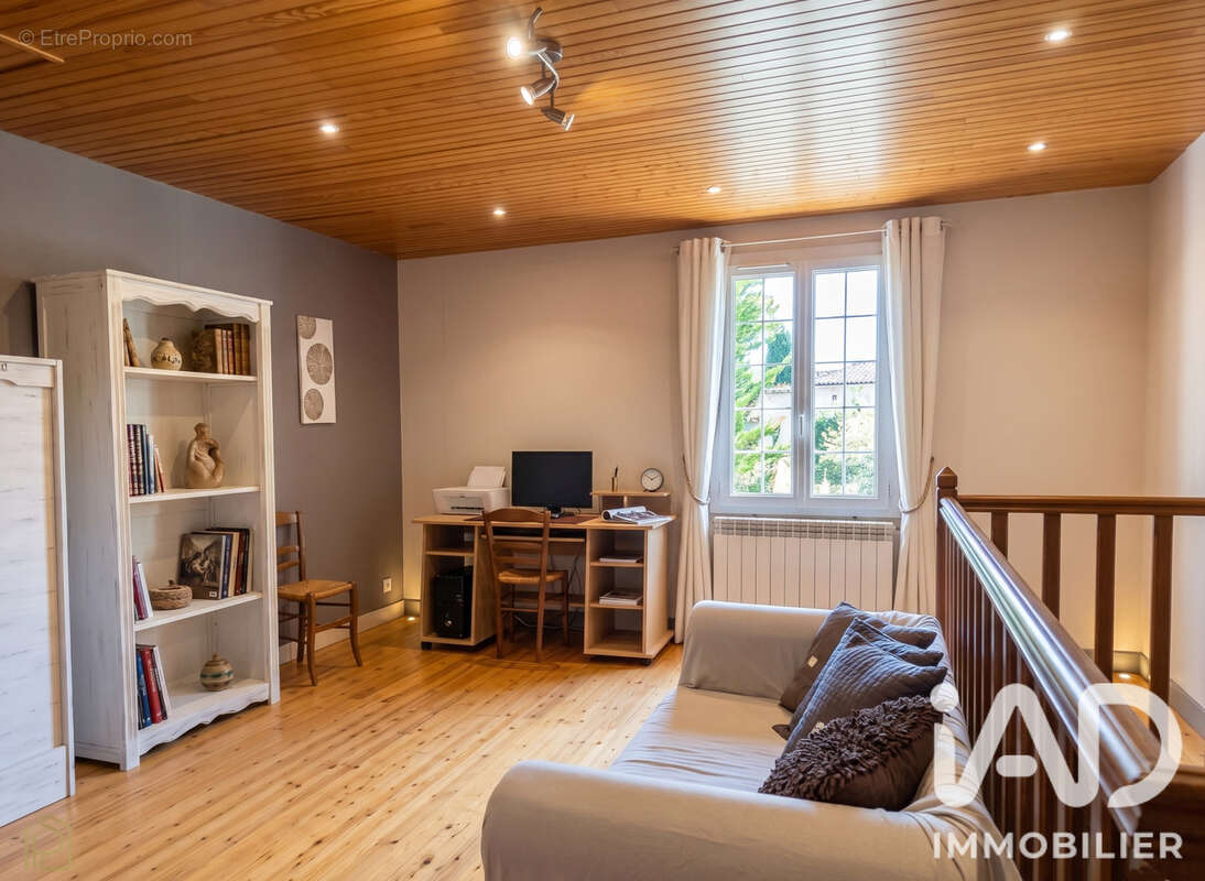 Maison 146 m² à Breville  - photo 10