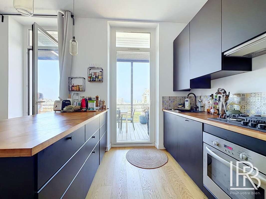 Appartement à Marseille-7e  - photo 4