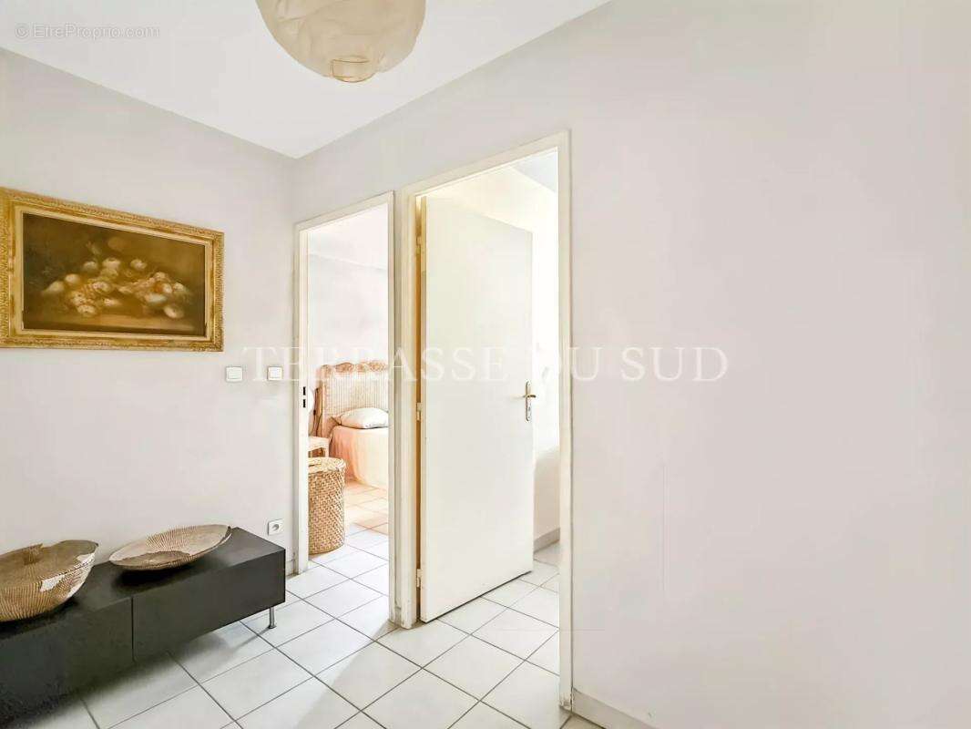 Vente Appartement 3 Pièces 70 m2 avec 50 m2 de Terrasse et Jardin - Chateau Gombert - Marseille 13 - photo 11