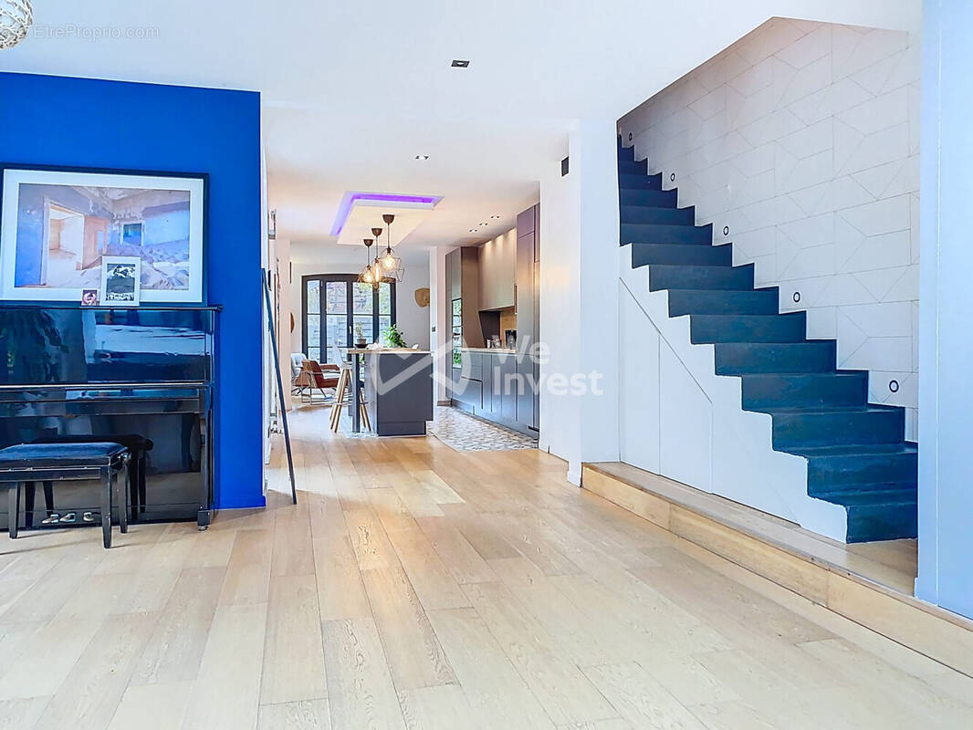 Rez de chaussée - Salons modulables  - Maison à NOGENT-SUR-MARNE