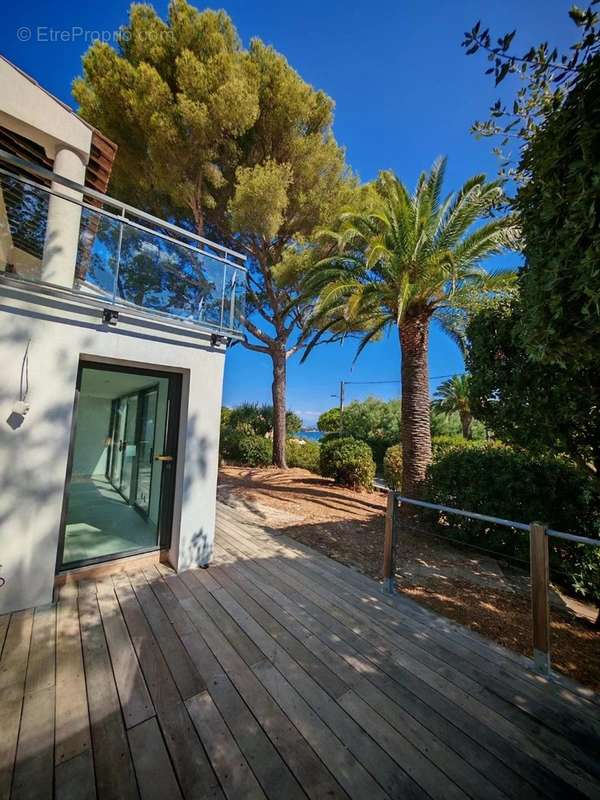 Appartement à LES ISSAMBRES