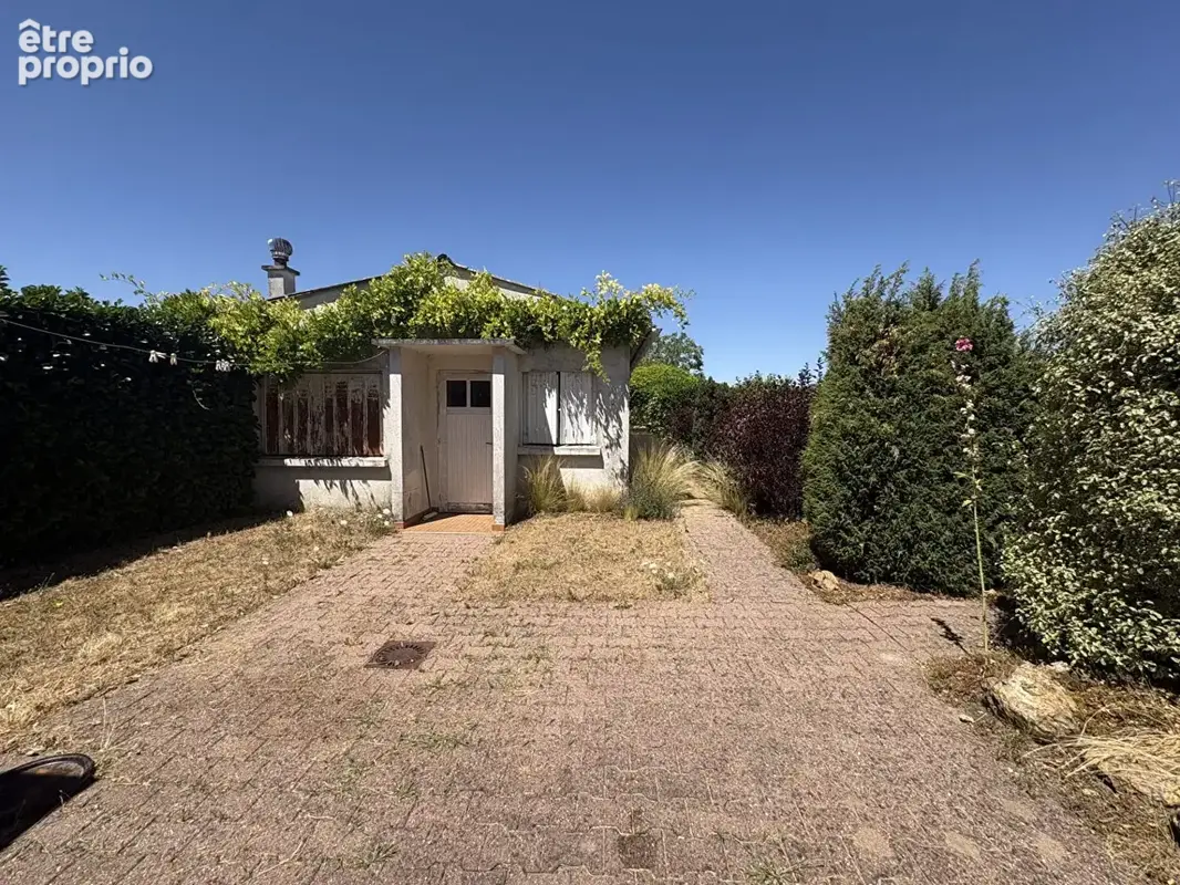 Maison à rénover avec dépendance aménagée sur plus de 1 000 m² de terrain - photo 12