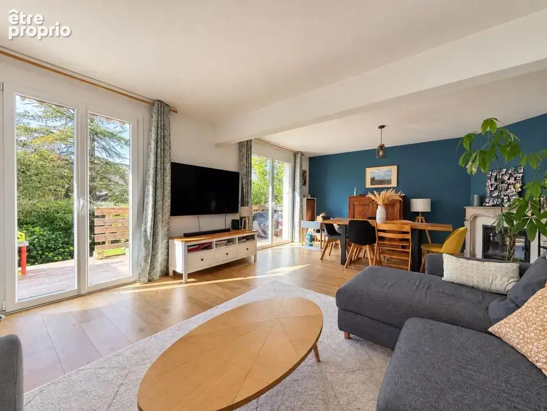 Maison À Vendre Secteur Rare avec Jardin et Garage - photo 2