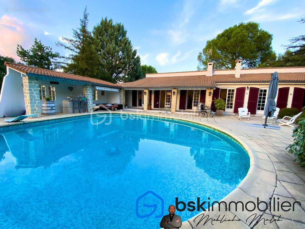 Maison à SAINT-PRIVAT-DES-VIEUX