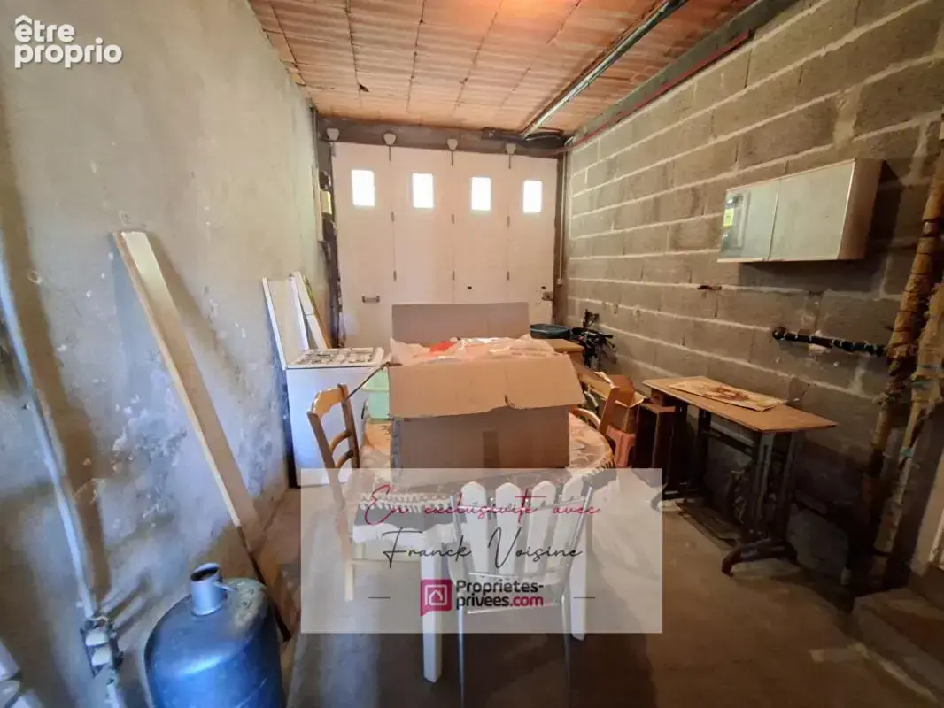 A VENDRE en Exclusivité à Beaurepaire, Ensemble de 2 maisons de 126 et 50 m2 avec plusieurs dépendances et garages sur une parce - photo 12
