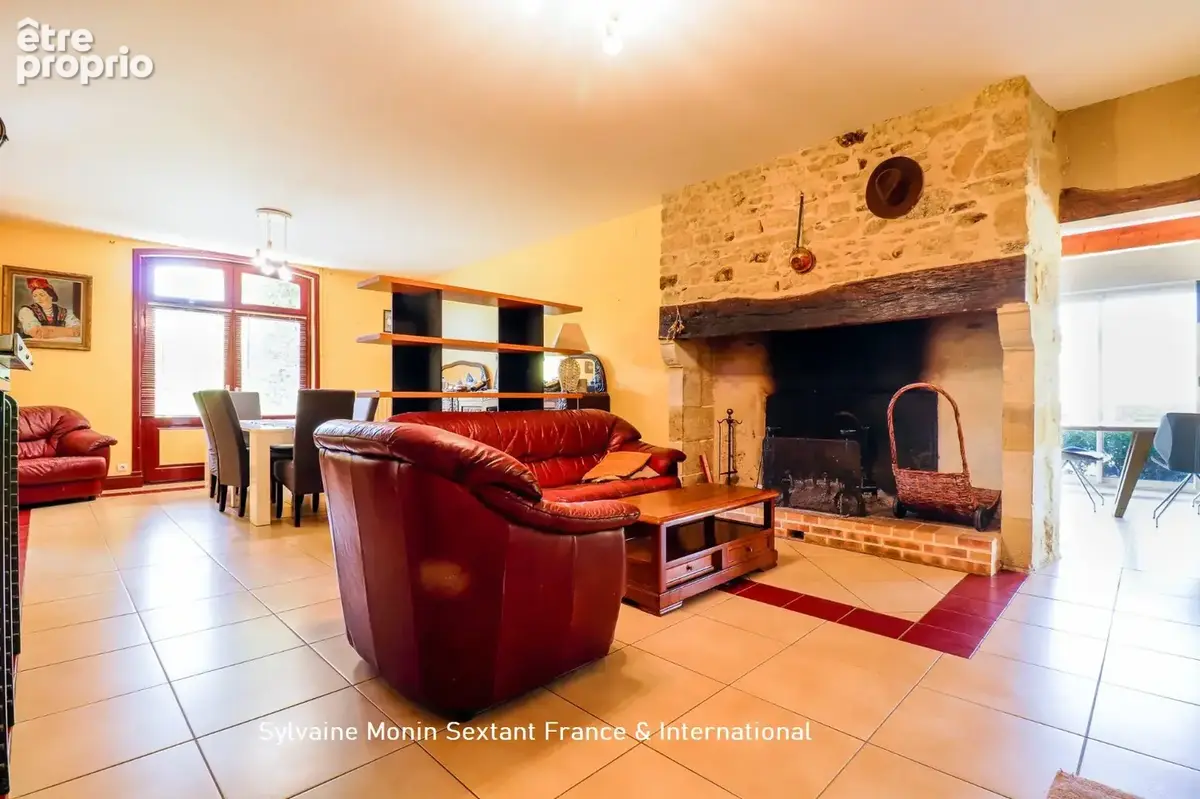 Elegante maison de caractère en pierre, 6 chambres, piscine, dépendances sur un terrain arboré de 5 000 m2 - photo 12