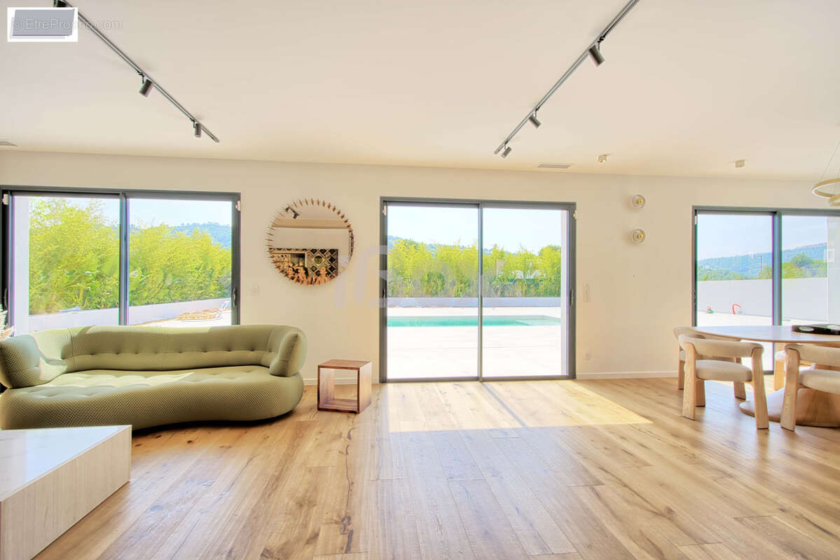Villa contemporaine d'exception (2025)   La Crau - photo 5