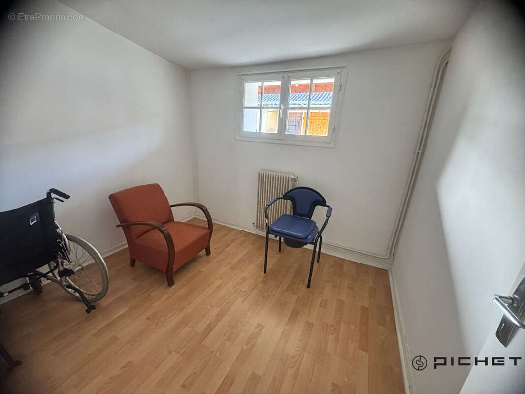 Maison de type 3 avec jardin et 2 places de parking - photo 4
