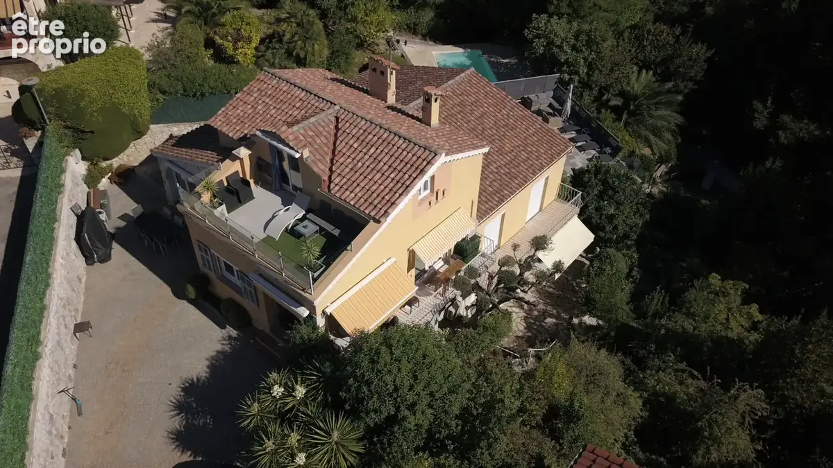 Maison Vence 9 pièce(s) 207 m2 - photo 2