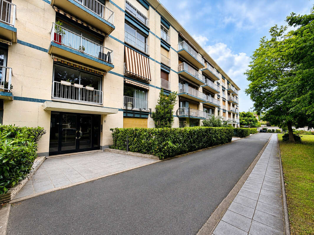 Appartement à SAINT-MAUR-DES-FOSSES