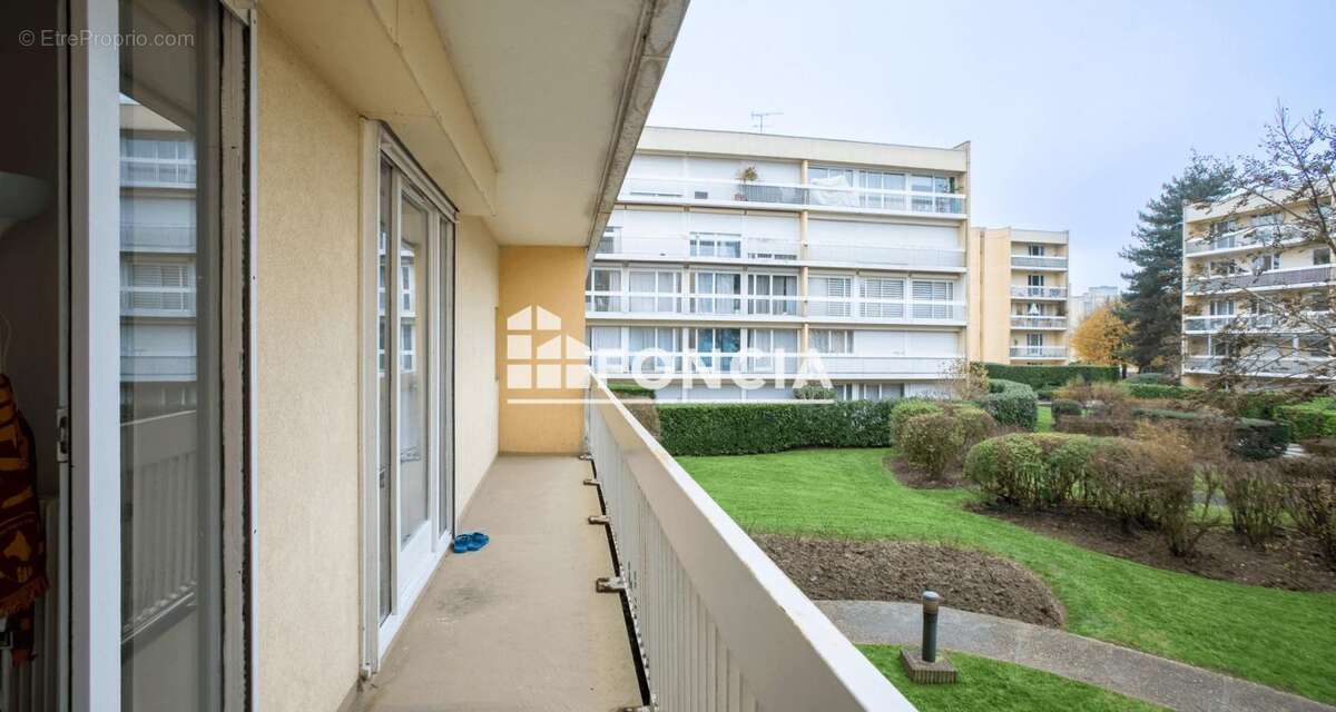 Appartement à ELANCOURT