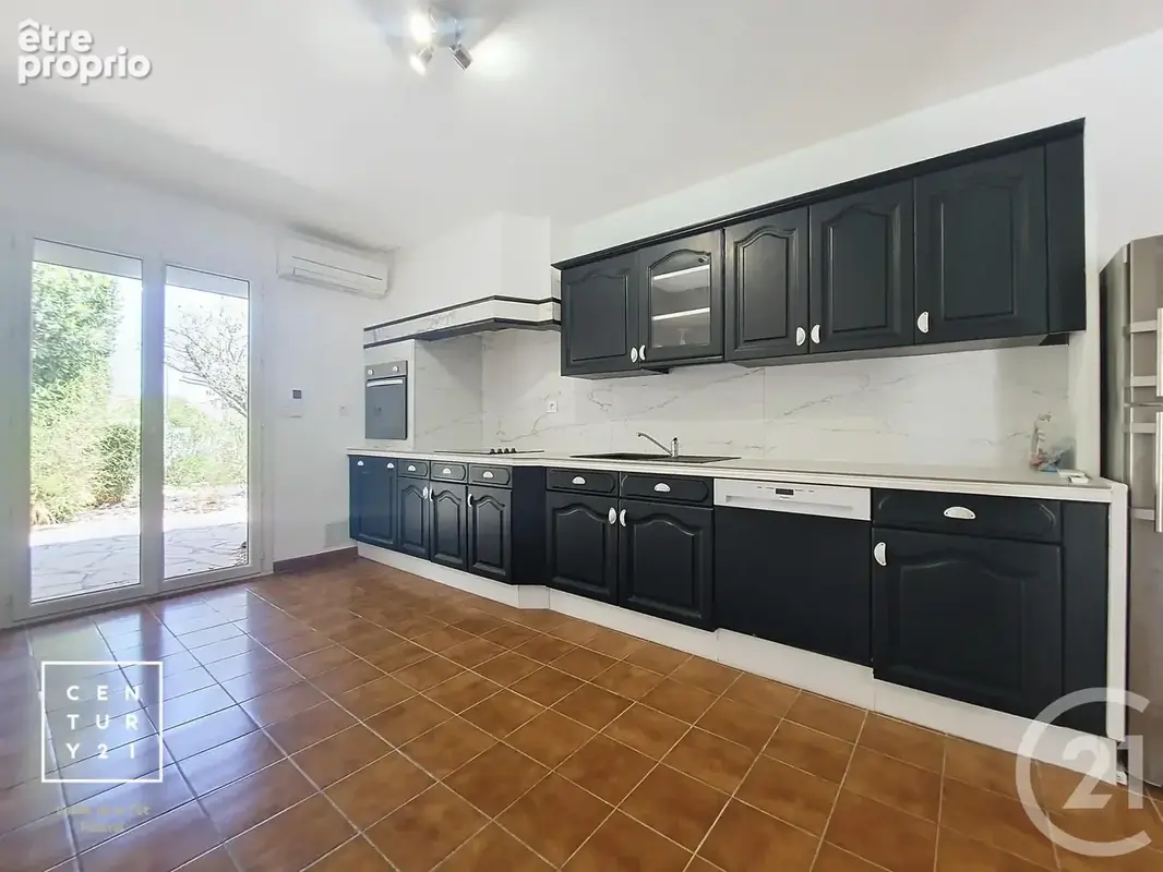 Maison 5 pièces 127 m² à vendre à Saint-Esteve (66240) - photo 4