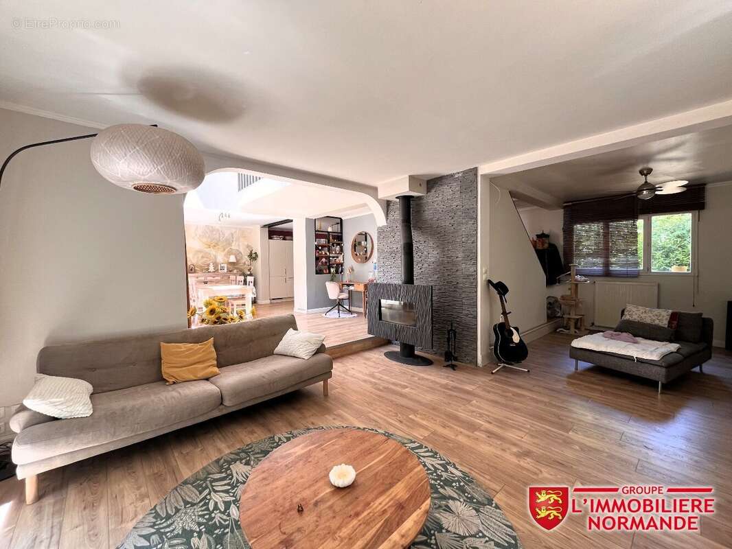 Maison d'architecte 138 m² - 4 chambres - 2.300 m² jardin - photo 3