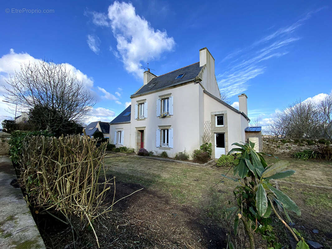 Maison à CONFORT-MEILARS