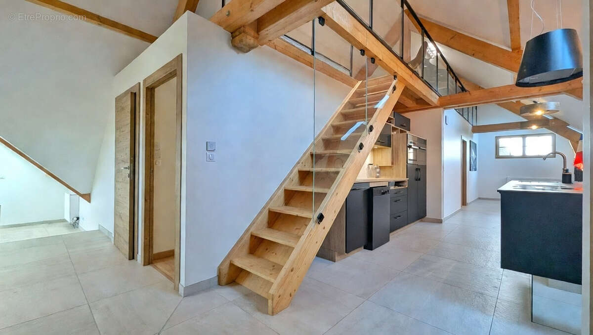 Appartement à SEYNOD