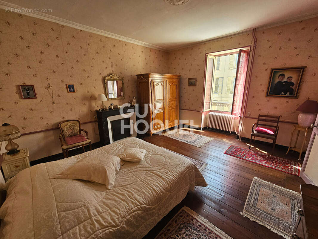 Maison à FONTENAY-LE-COMTE