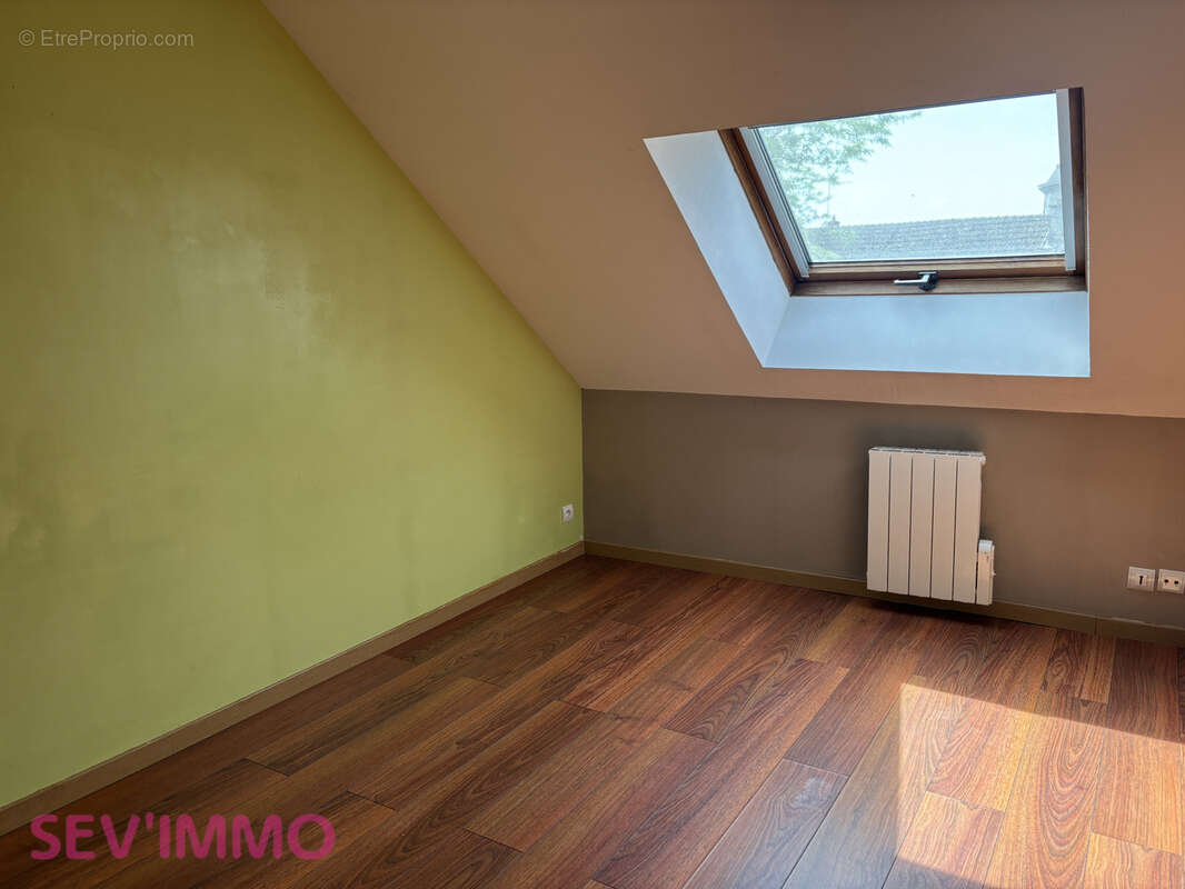 Appartement à SAINT-GERMAIN-DES-FOSSES