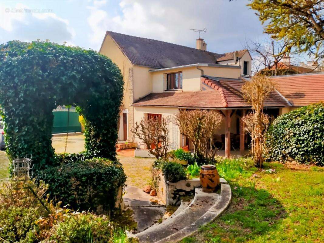 Maison à CHARTRETTES