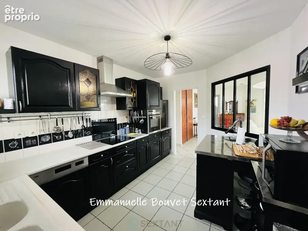 Belle maison de plain-pied, 120 m2, 4chambres, véranda, car-port, garage, chalet sur 2570 m2 - photo 7
