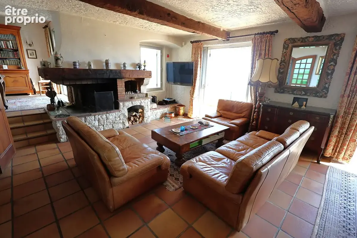 Villa Speracedes 220 m² avec piscine et terrain de 2639 m² vue mer et lac - photo 9