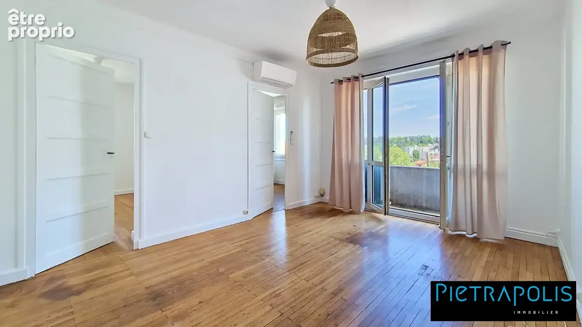 Appartement 63 m² à Lyon-8e  - photo 2