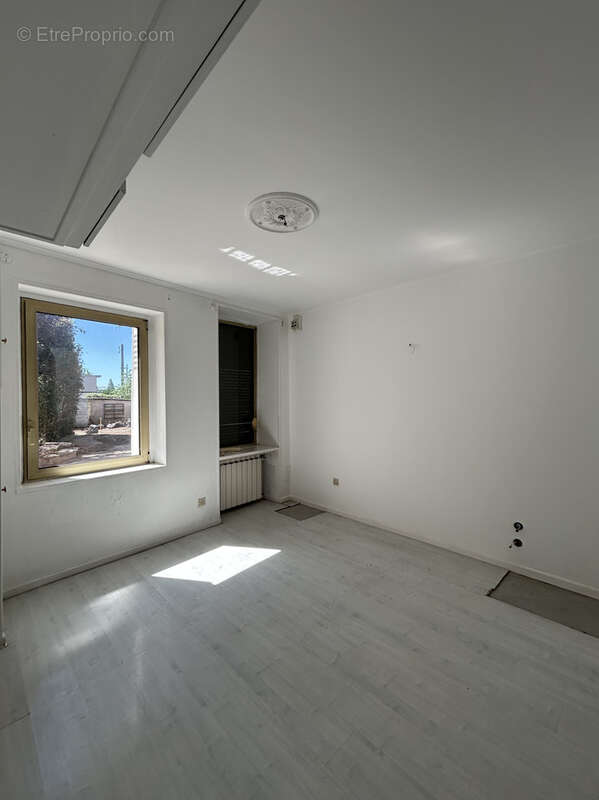 Maison à CHAMPAGNE-AU-MONT-D&#039;OR