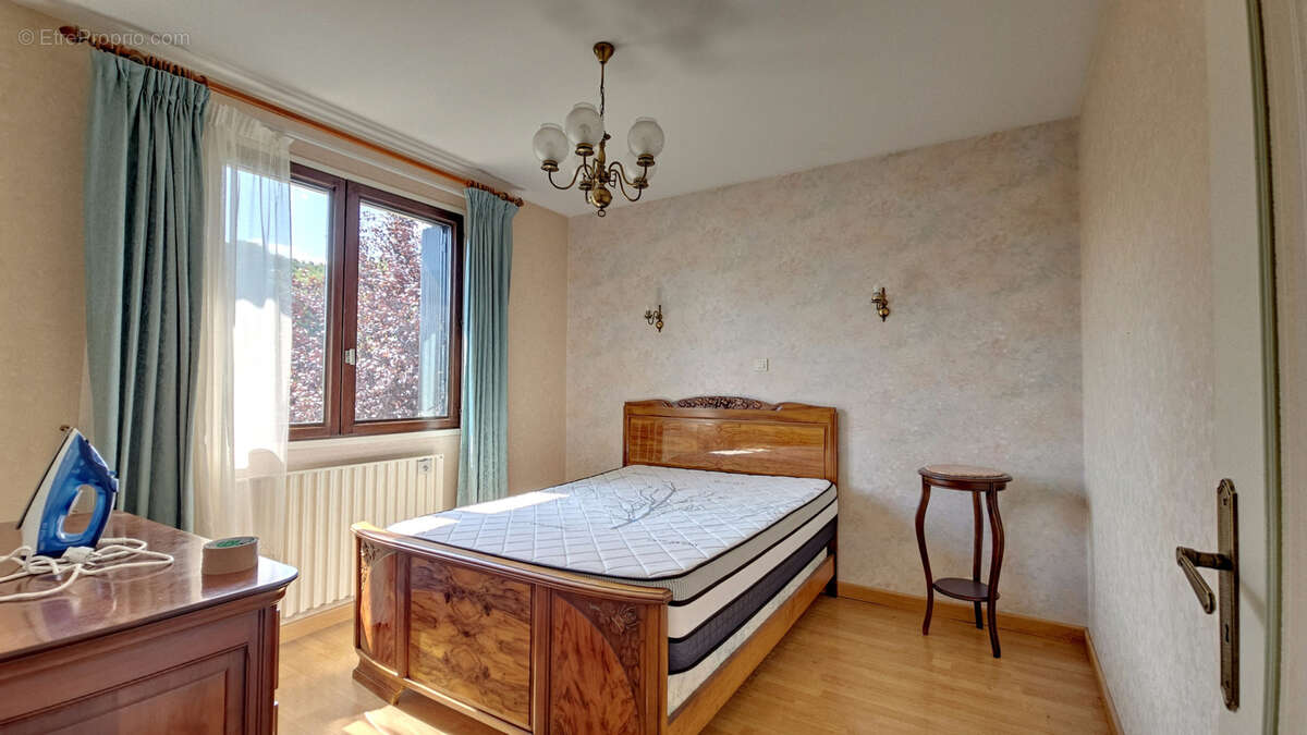 BLANZAT, maison au calme 3 chambres - photo 4