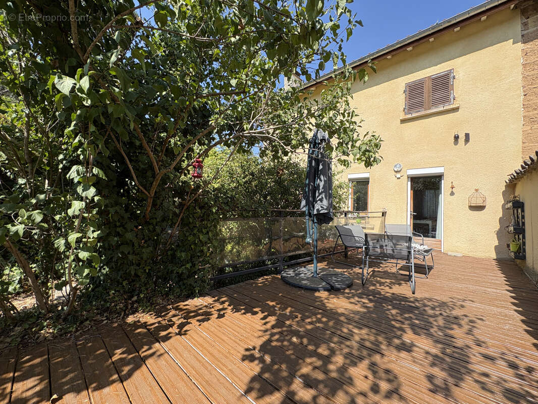 Maison 6 pièces de 140m2 - photo 2