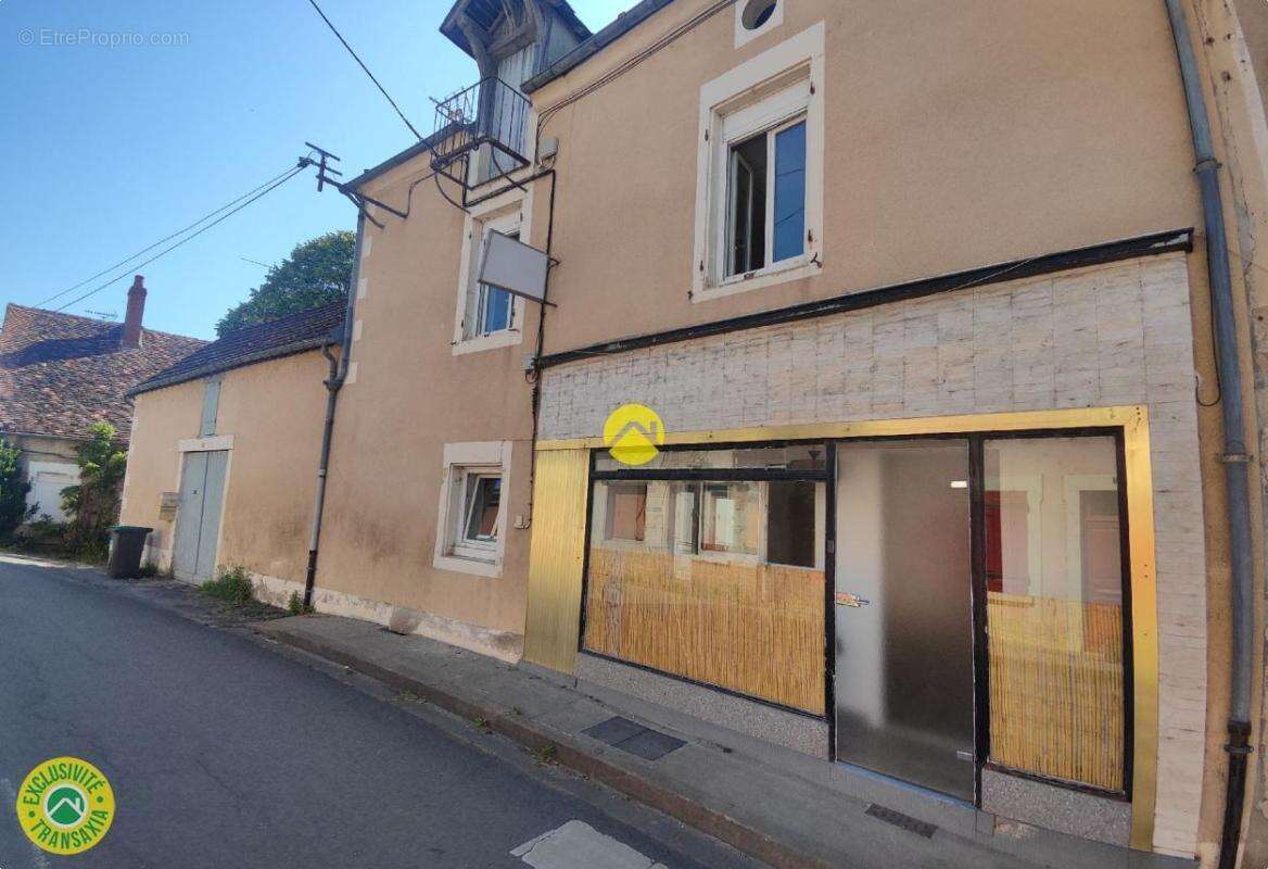 Immeuble de rapport en centre-ville - photo 15