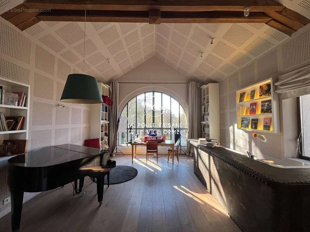 Maison à HOUDAN