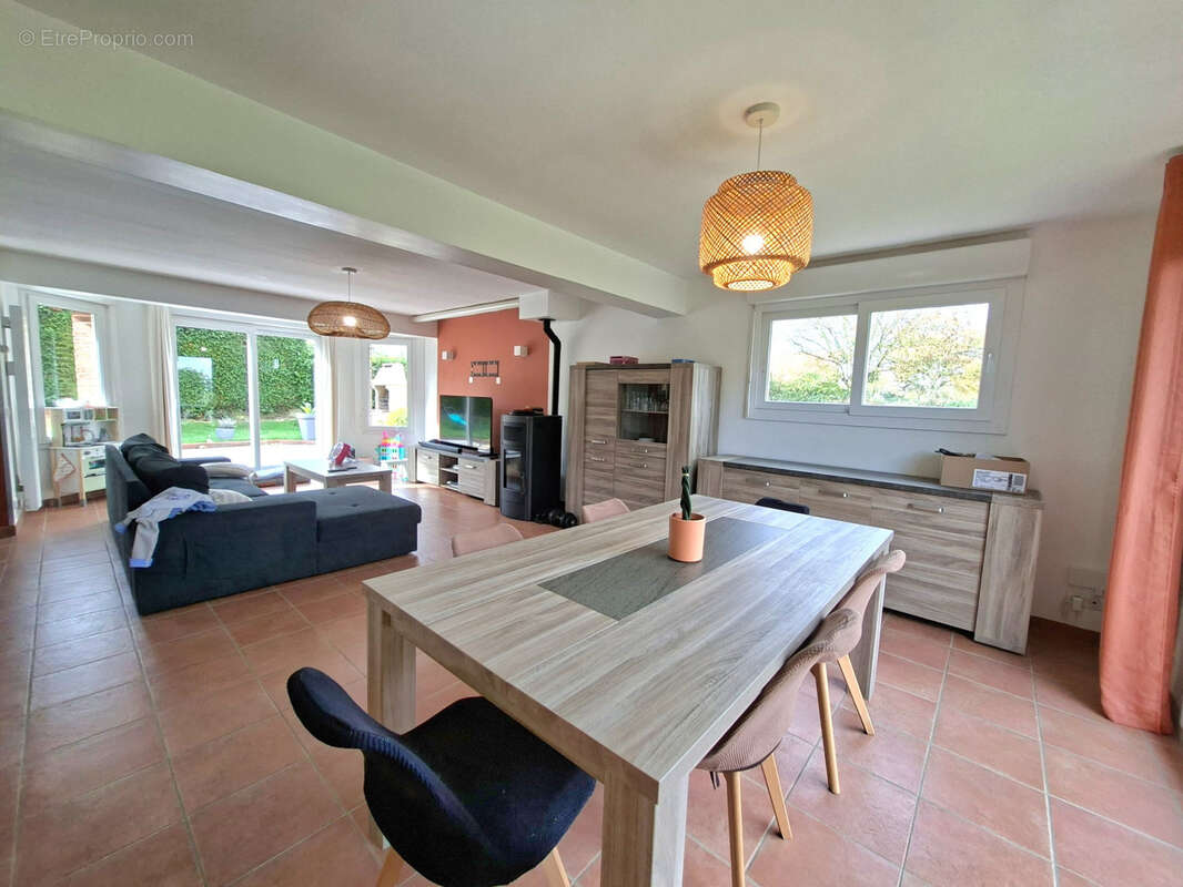 Maison à NOTRE-DAME-D'ALIERMONT