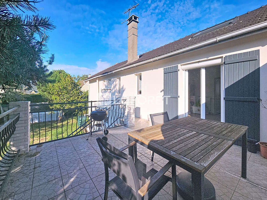 Maison à LA VILLE-DU-BOIS