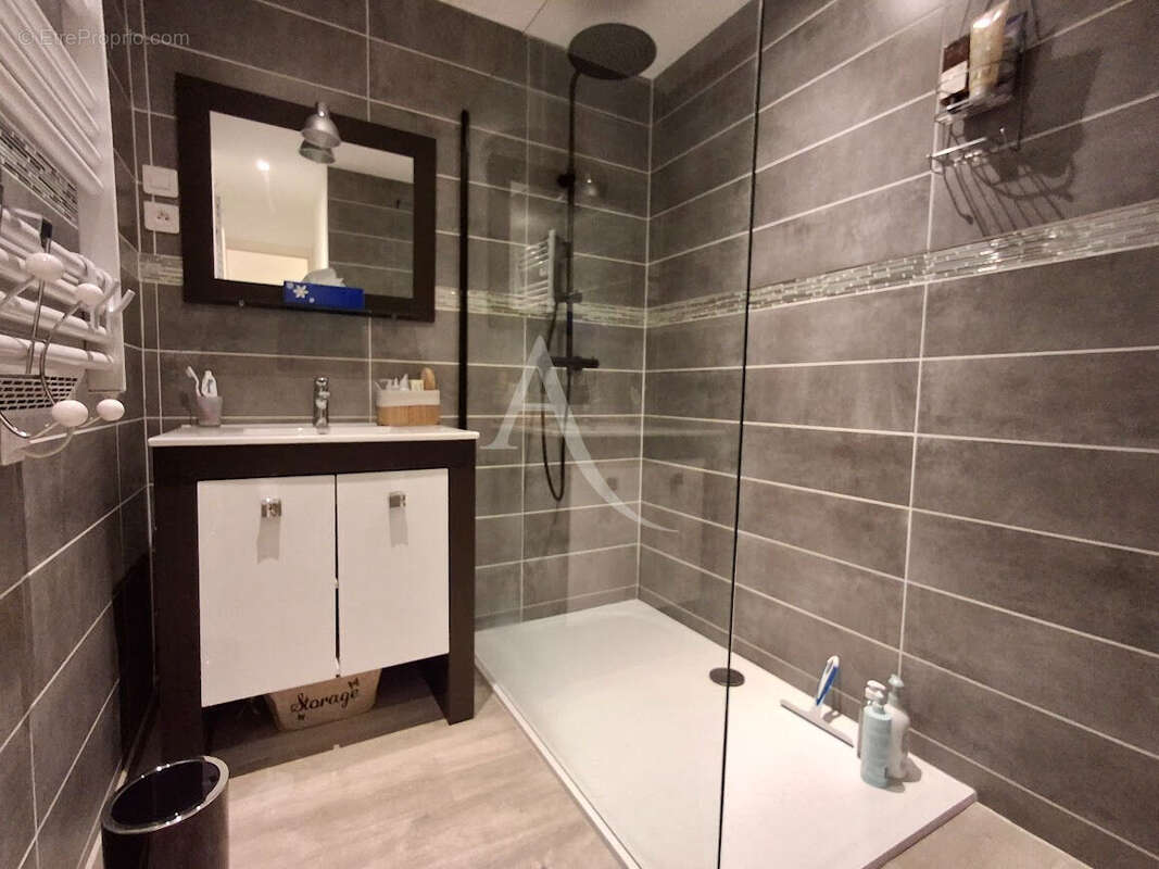 Appartement à BEDARIEUX