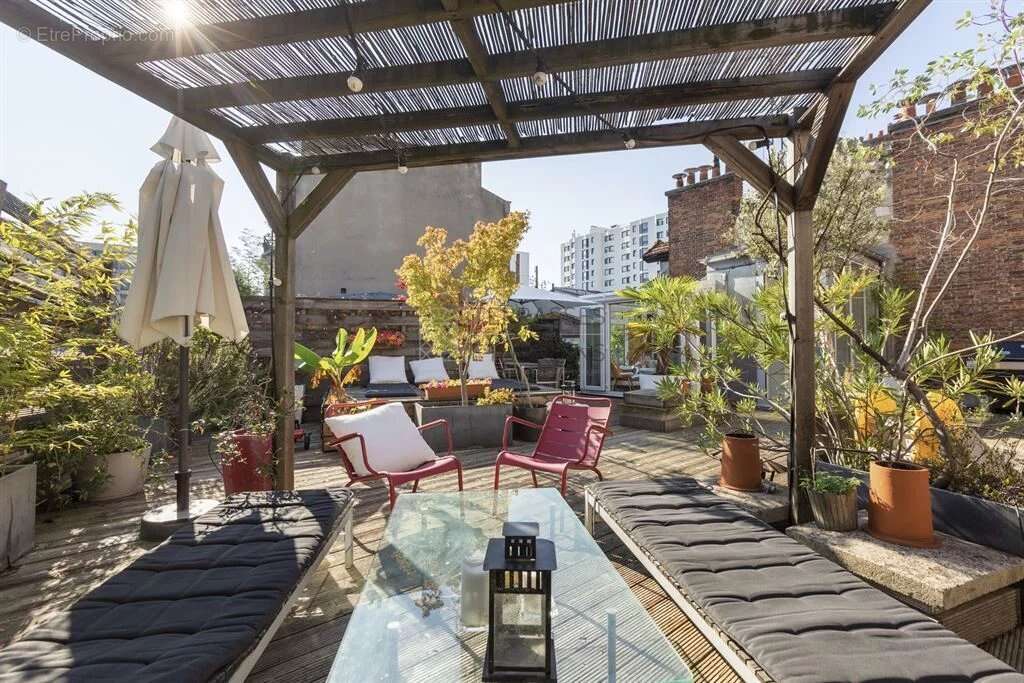 Appartement à PARIS-20E