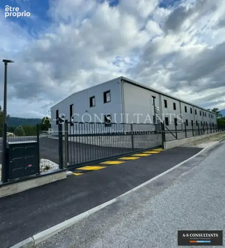 Entrepôts avec mezzanine à vendre - photo 4